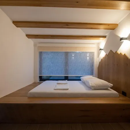 Hill Rest * Високо